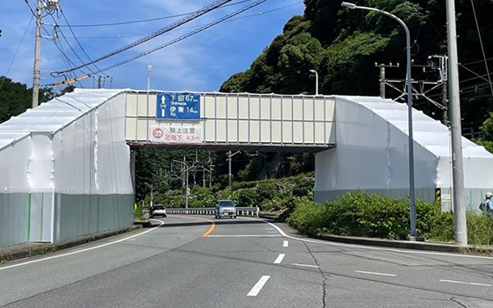歩道橋工事